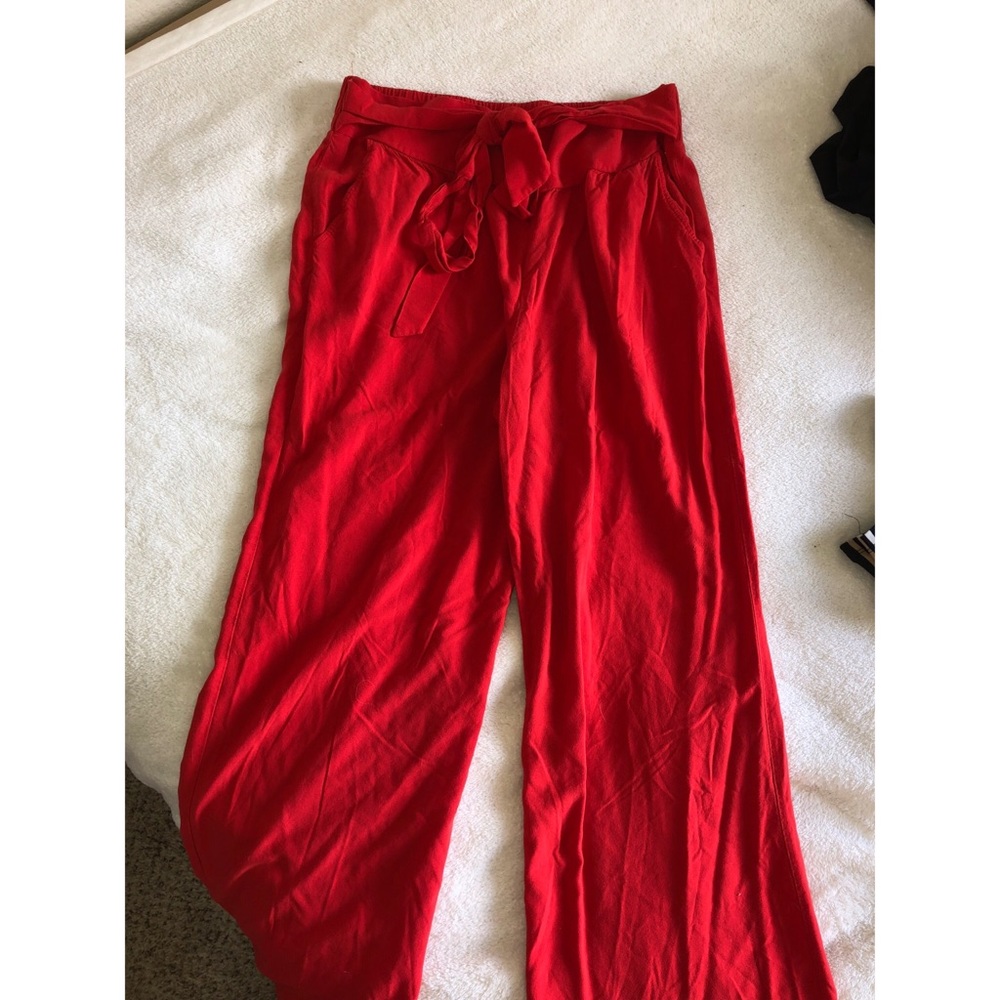 Red Guess Pants with belt XL